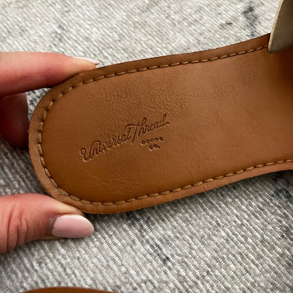 Universal Thread sandals - Picture 5 of 5